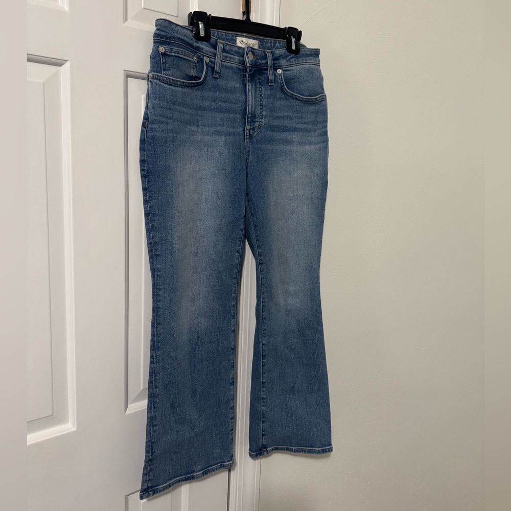 Madewell Mid-Rise Kick Out Crop Jeans